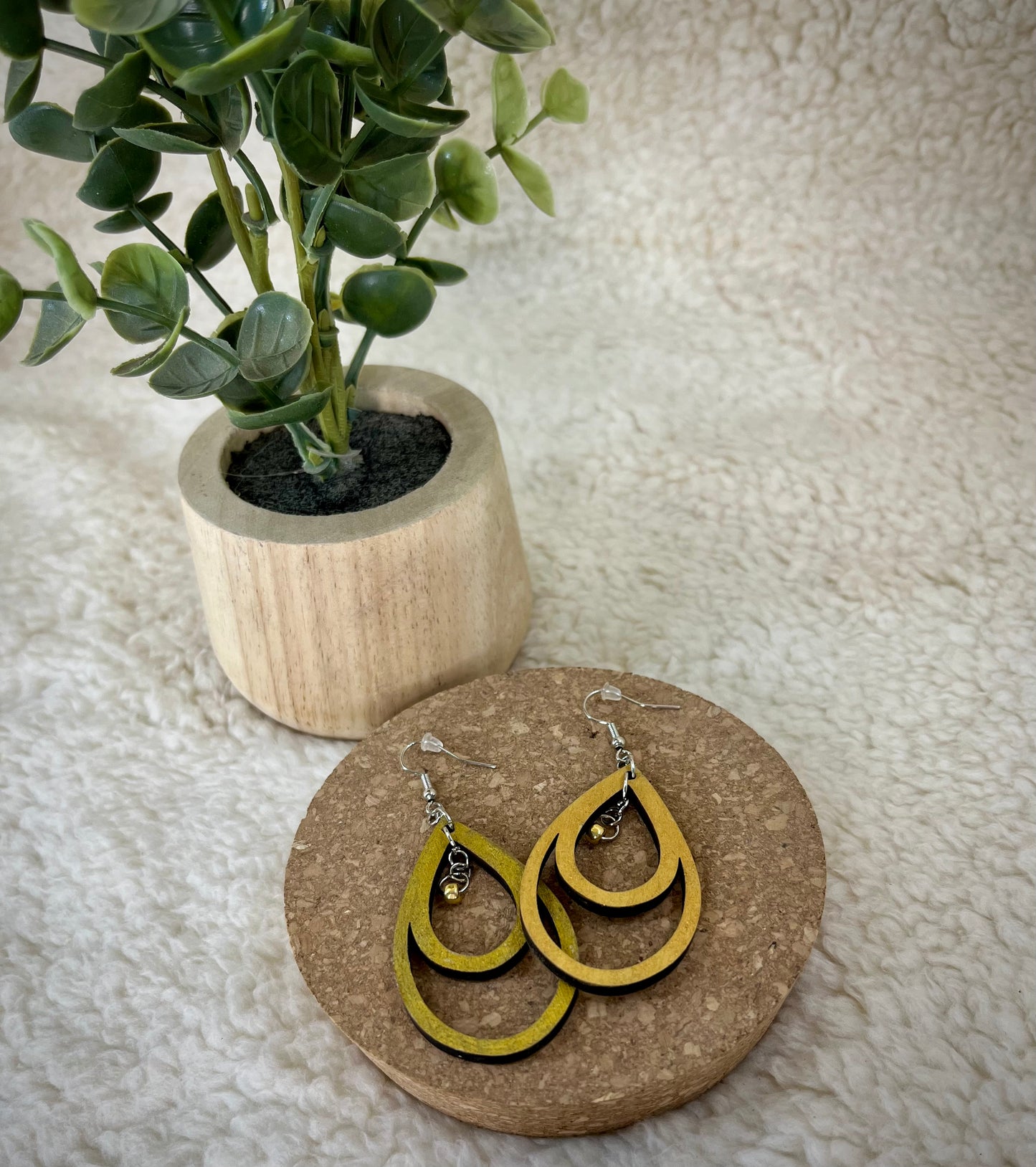 Golden Grace Teardrop earrings