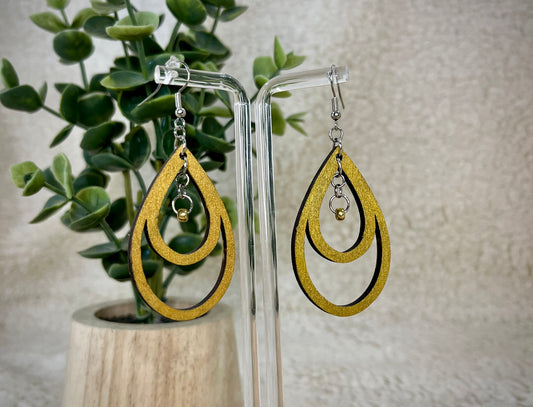 Golden Grace Teardrop earrings