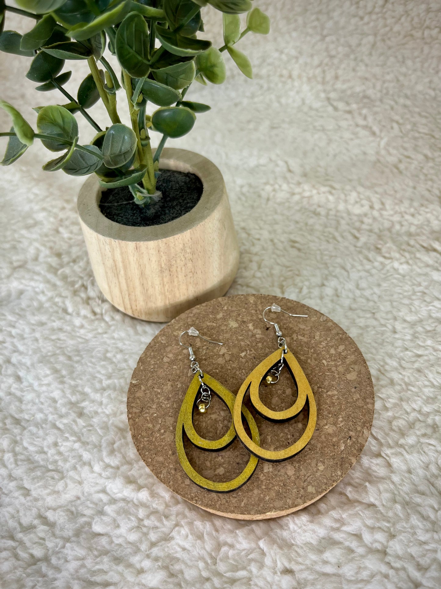 Golden Grace Teardrop earrings